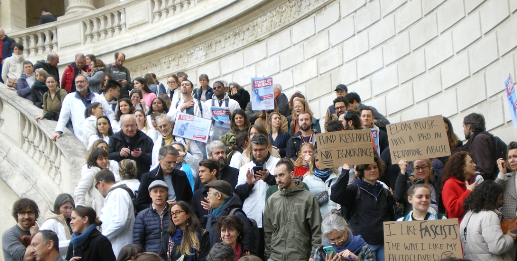 Destimed Sciens manif P1